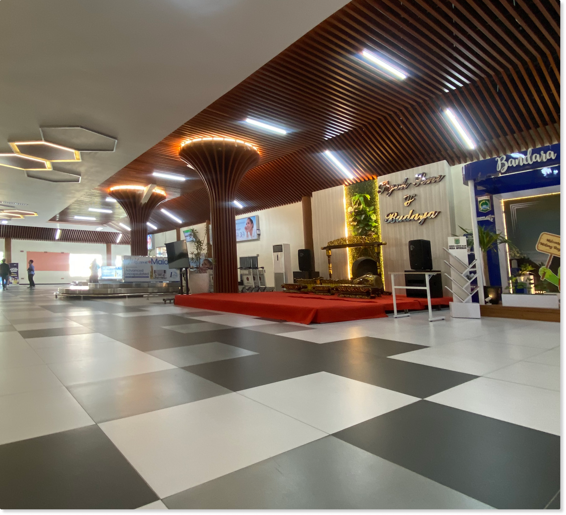 Renovasi Terminal Kedatangan Bandara Udara Abdul Rachman Saleh — dokumentasi 8