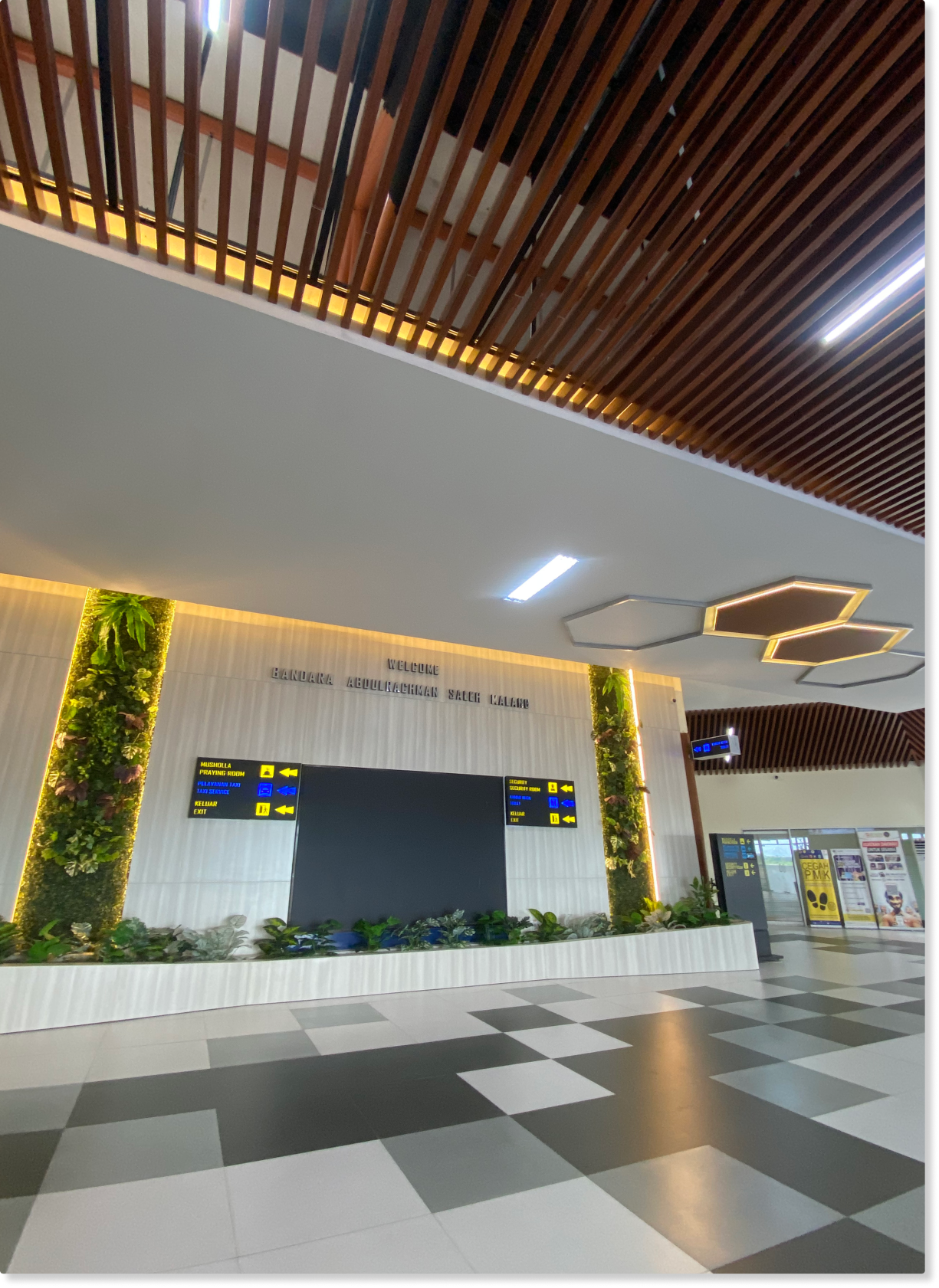 Renovasi Terminal Kedatangan Bandara Udara Abdul Rachman Saleh — dokumentasi 11
