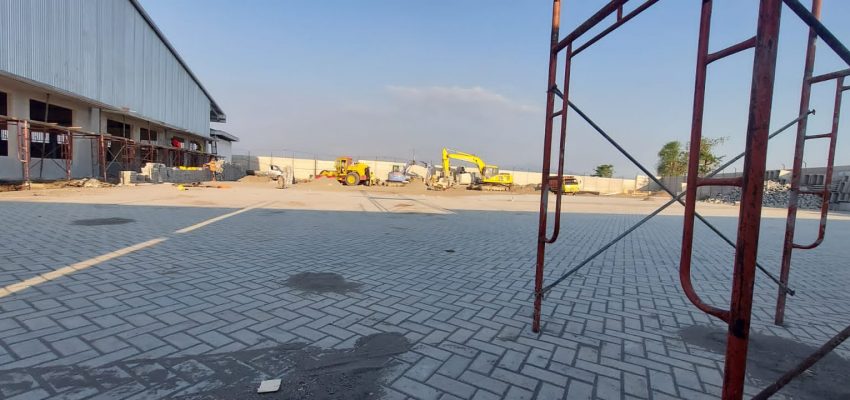 Pemasangan Paving Gudang Garam